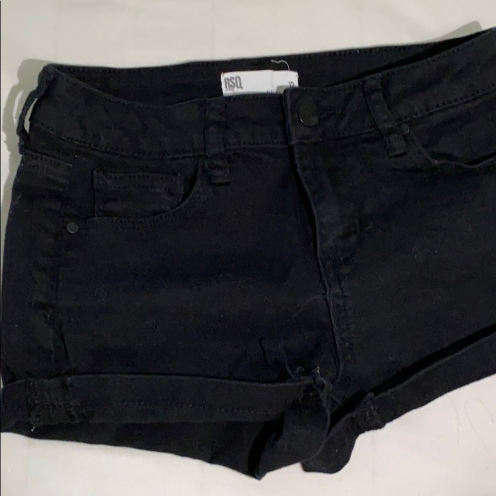TILLY’S black shorts RSQ